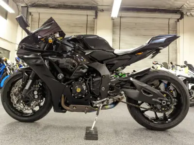 2020 Yamaha R1