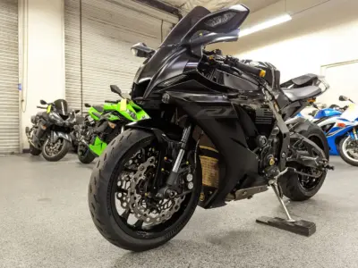 2020 Yamaha R1
