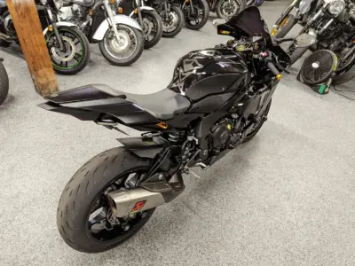 2020 Yamaha R1