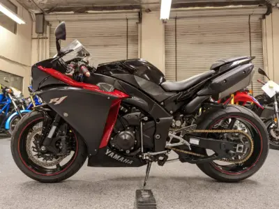2009 Yamaha R1 Crossplane
