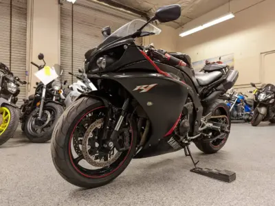 2009 Yamaha R1 Crossplane
