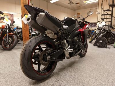 2009 Yamaha R1 Crossplane