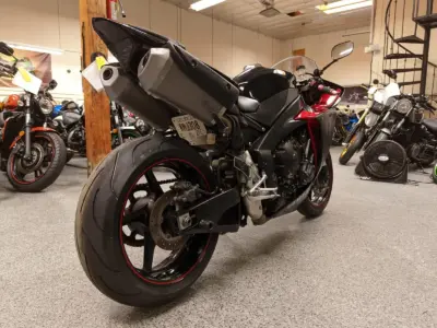 2009 Yamaha R1 Crossplane