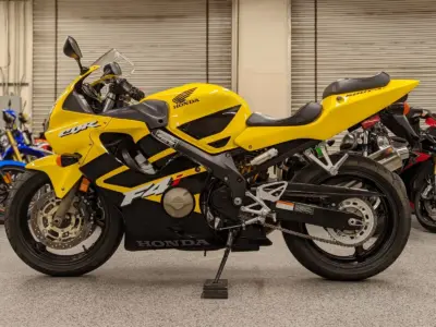 2002 Honda CBR F4i ONLY 900 MILES