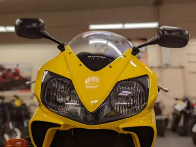2002 Honda CBR F4i ONLY 900 MILES