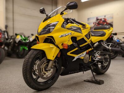 2002 Honda CBR F4i ONLY 900 MILES