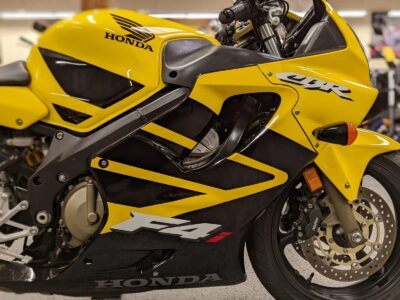 2002 Honda CBR F4i ONLY 900 MILES