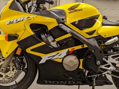 2002 Honda CBR F4i ONLY 900 MILES