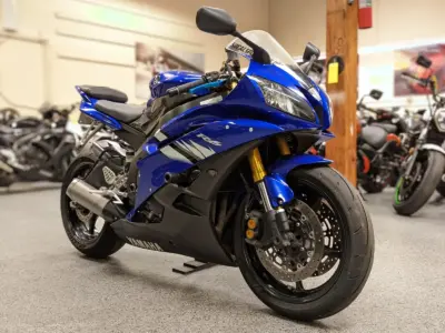 2006 YAMAHA R6