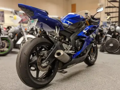 2006 YAMAHA R6