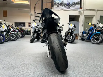 2015 Yamaha R1M