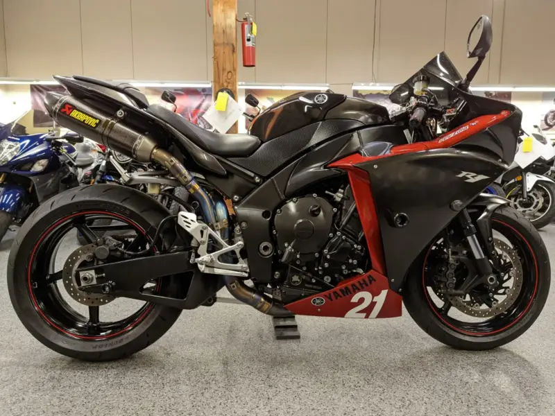 2009 Yamaha R1 Crossplane