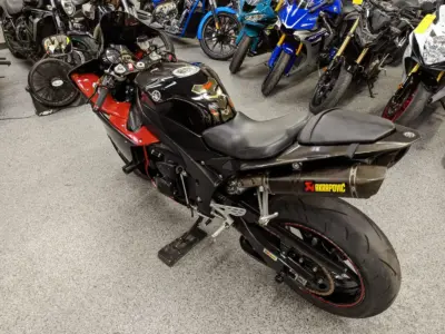 2009 Yamaha R1 Crossplane