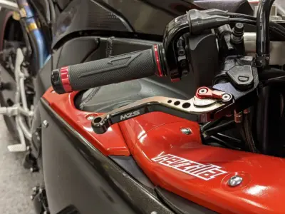 2009 Yamaha R1 Crossplane