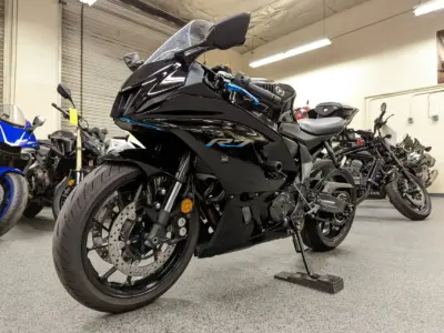 2022 YAMAHA R7