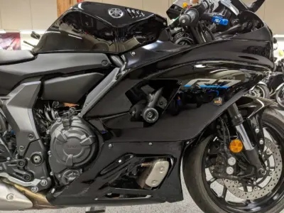 2022 YAMAHA R7