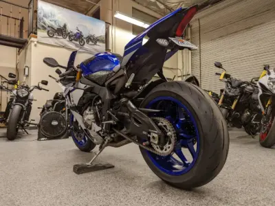 2016 Yamaha R1