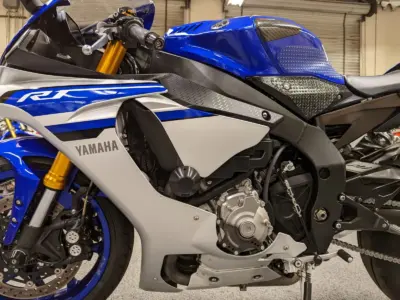 2016 Yamaha R1