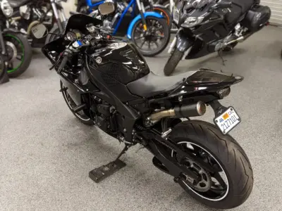 2012 Yamaha R1 RAVEN