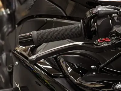 2012 Yamaha R1 RAVEN