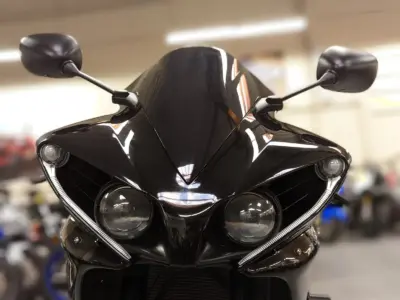 2012 Yamaha R1 RAVEN