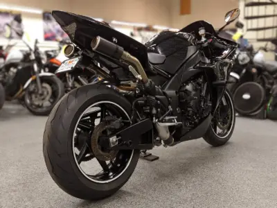 2012 Yamaha R1 RAVEN