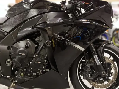 2012 Yamaha R1 RAVEN