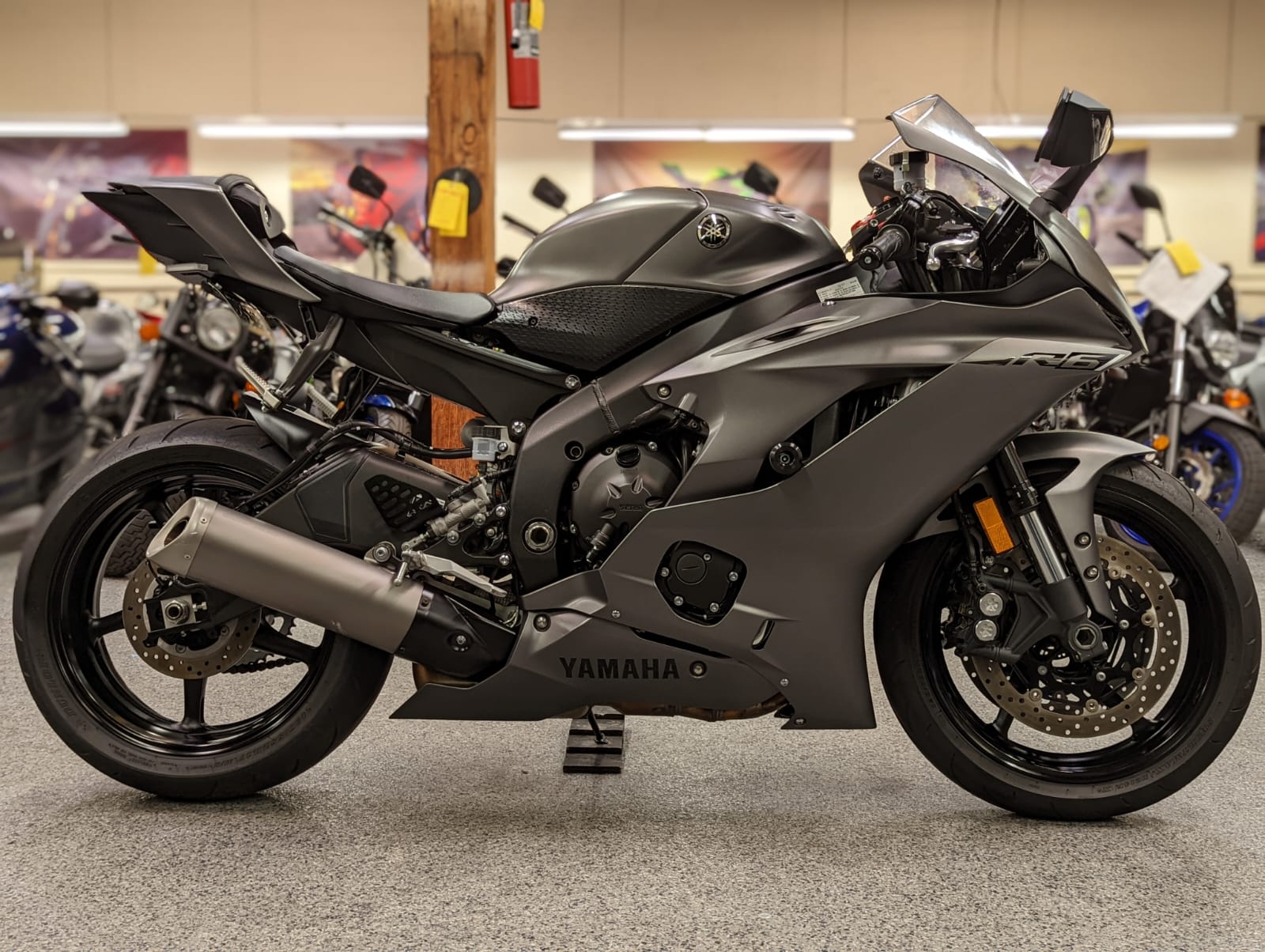 yamaha r6 2018