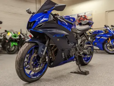 2022 YAMAHA R7
