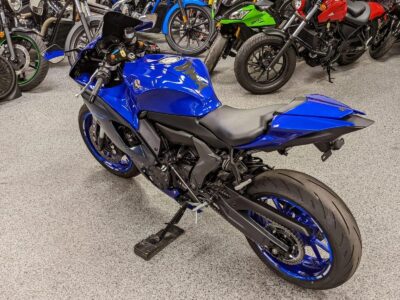 2022 YAMAHA R7