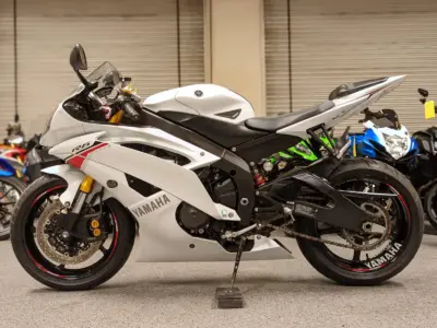 2015 Yamaha R6 PEARL WHITE