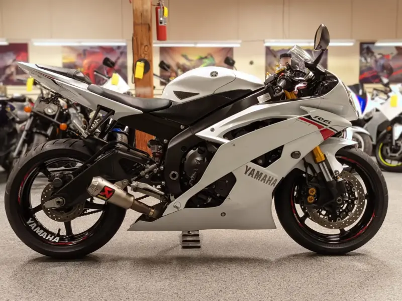 2015 Yamaha R6 PEARL WHITE