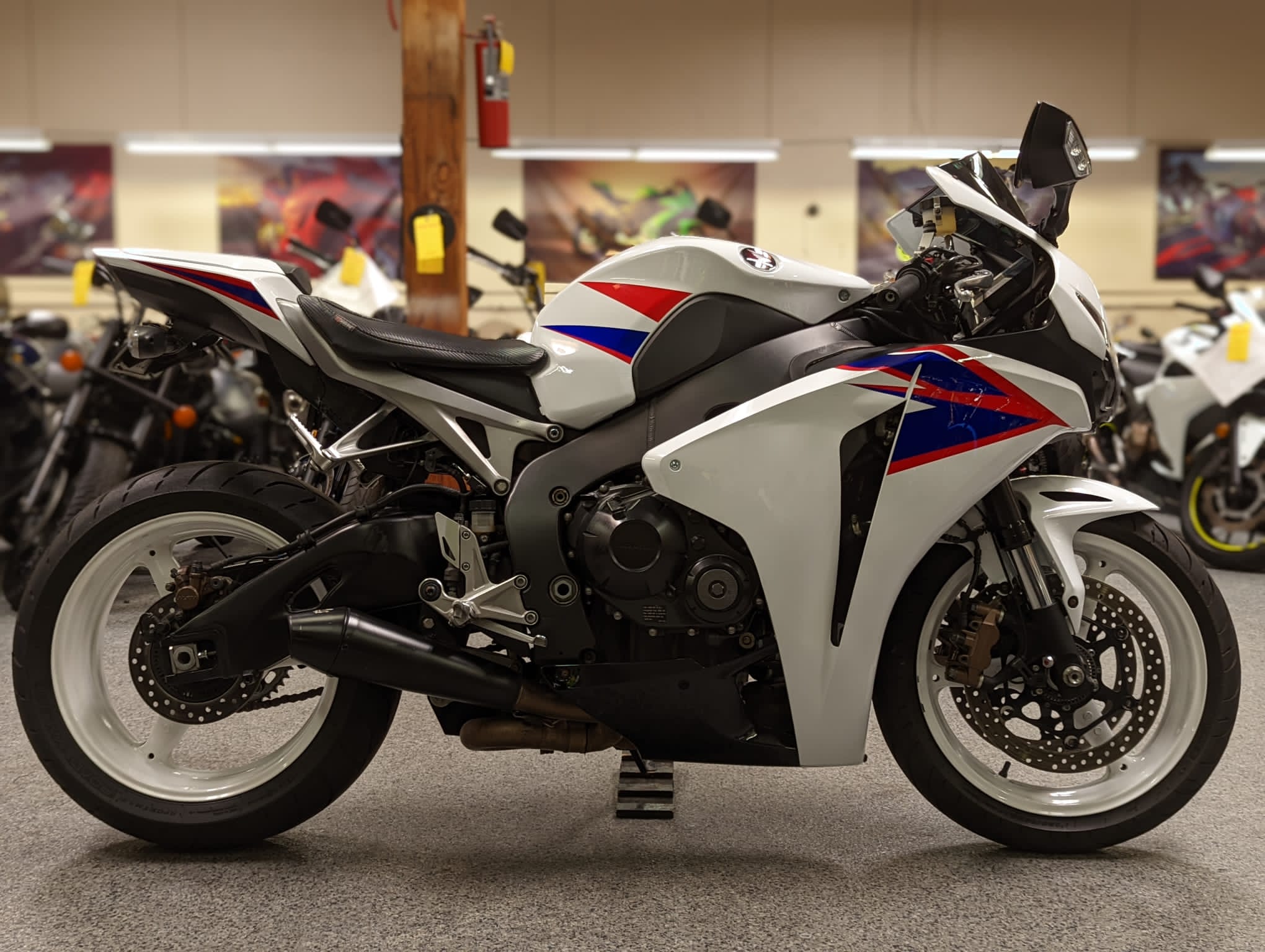 2009 HONDA CBR1000RR ABS AK Motors