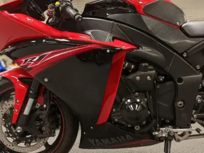 2013 Yamaha R1