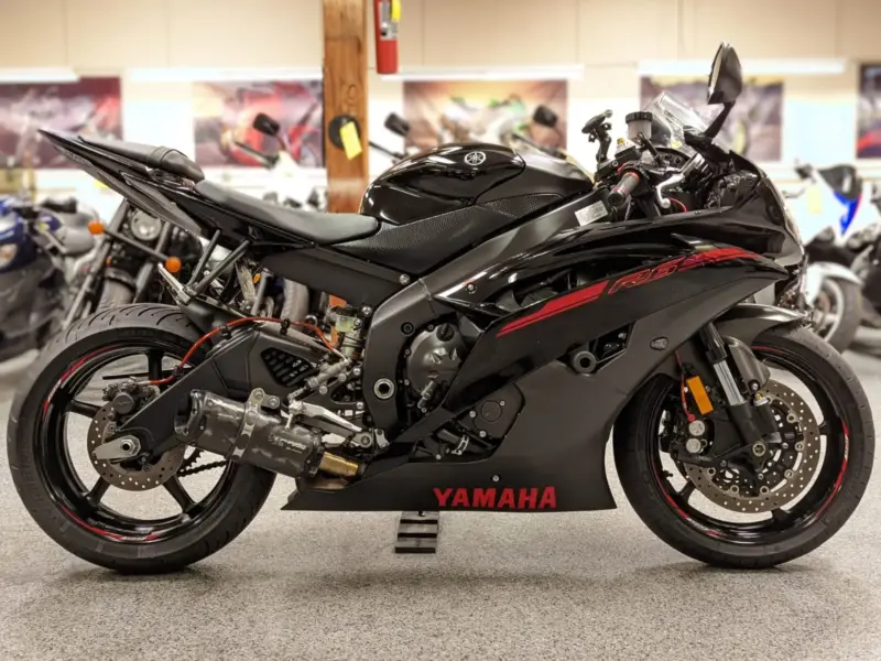 2015 Yamaha R6 RAVEN