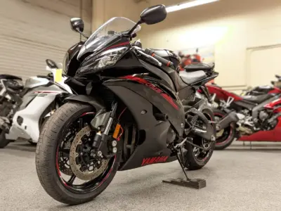 2015 Yamaha R6 RAVEN