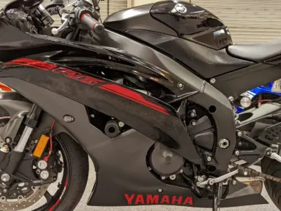 2015 Yamaha R6 RAVEN