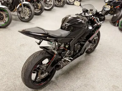 2015 Yamaha R6 RAVEN