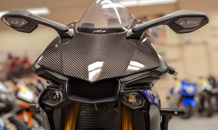 Covering Moto Piste Yamaha R1 2019 - Team CMT Chometon - ID Factory -  impression Numérique Cazères