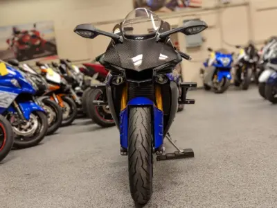 2019 Yamaha R1