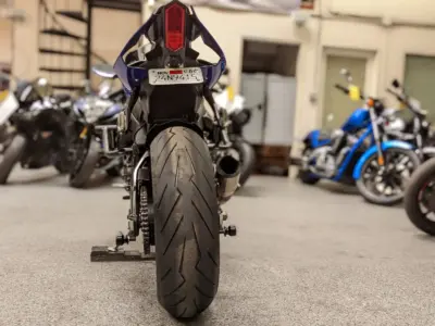 2019 Yamaha R1