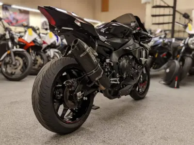 2018 Yamaha R1