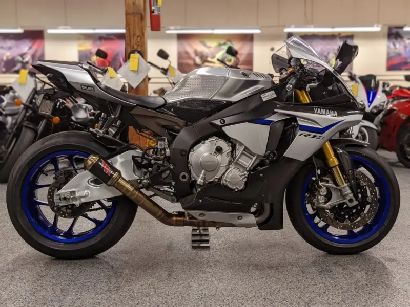 2015 Yamaha R1M