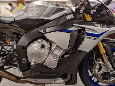 2015 Yamaha R1M