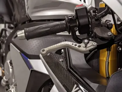 2015 Yamaha R1M