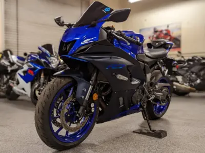 2022 YAMAHA R7