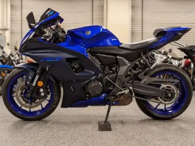2022 YAMAHA R7