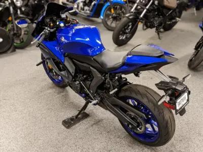2022 YAMAHA R7