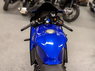 2022 YAMAHA R7