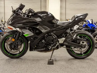 2019 Kawasaki Ninja 650 ABS KRT EDITION